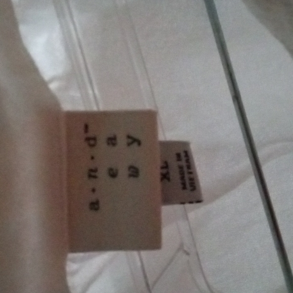 a.n.d eawy  women's top white size XL - Picture 10 of 10